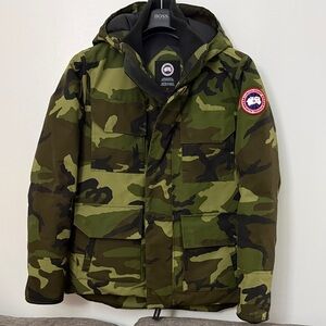 Canada Goose Men's Green Camouflage Jacket